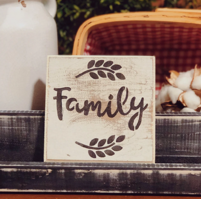 6 Inch Distressed White Wood Tiles Featuring "Family" Sentiment and Leaves Design