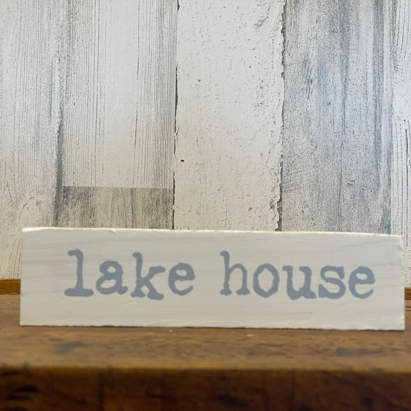 Lake House Sitter