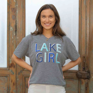 Lake Girl V-Neck T-Shirt Glacier